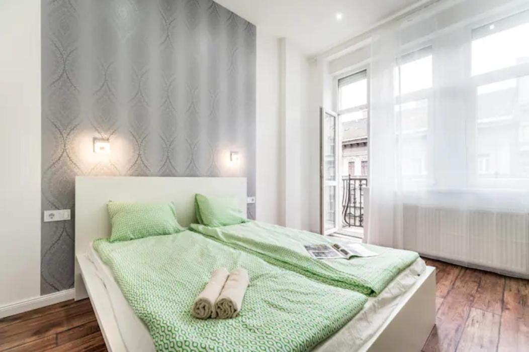 Hi-Bp Design Home Apartments In The Heart Of Budapest Bagian luar foto