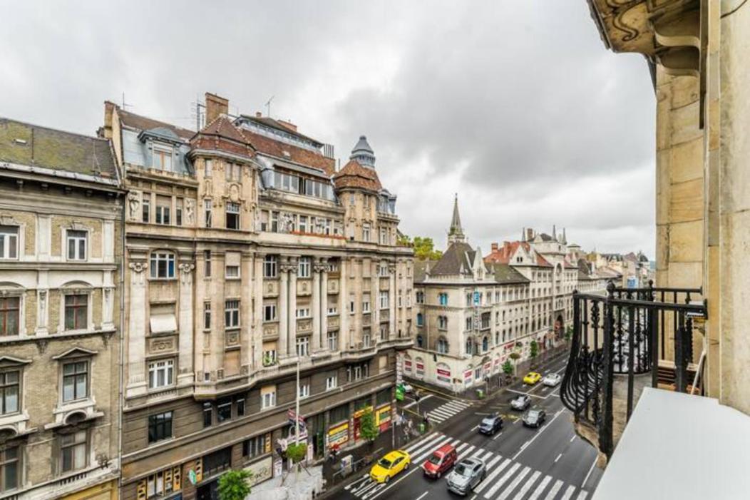 Hi-Bp Design Home Apartments In The Heart Of Budapest Bagian luar foto