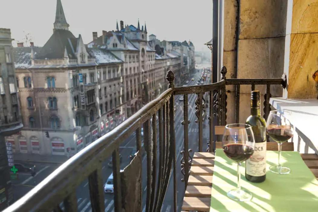 Hi-Bp Design Home Apartments In The Heart Of Budapest Bagian luar foto