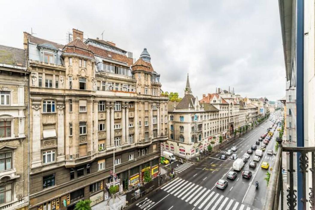 Hi-Bp Design Home Apartments In The Heart Of Budapest Bagian luar foto