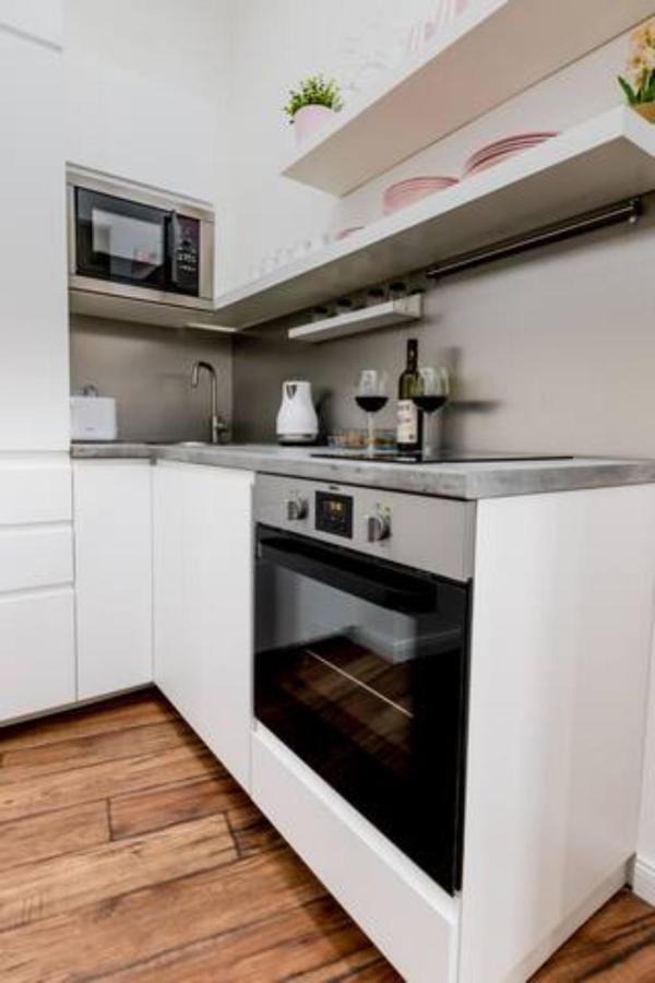 Hi-Bp Design Home Apartments In The Heart Of Budapest Bagian luar foto